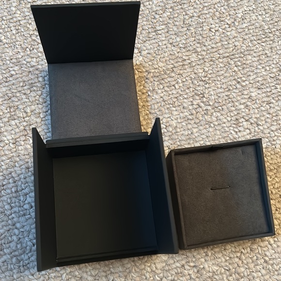 EMPTY David Yurman Necklace Box, Bag, Pouch, Ribbon, Folio. Like New, Great Deal - Picture 4 of 15